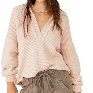 Free People Marlie Oversized Pullover
Sweater Size Small